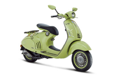 Vespa 946 10º Anniversario 2023